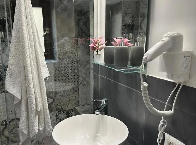 Carme فندق مبيت وإفطار 3*