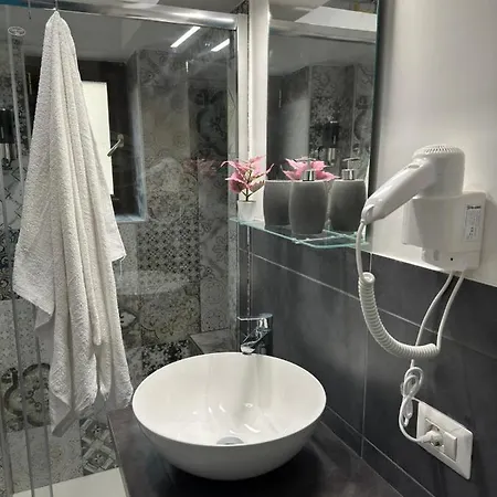 Carme Bed and Breakfast 3*