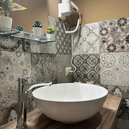 Carme Bed and Breakfast 3*